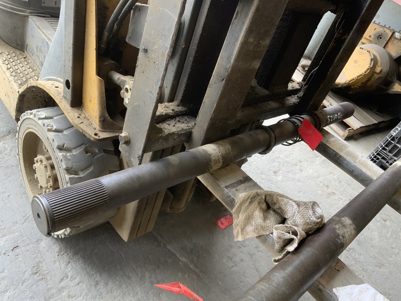 Caterpillar 637D, 631D, 633D, 639D Shaft Axle - LH