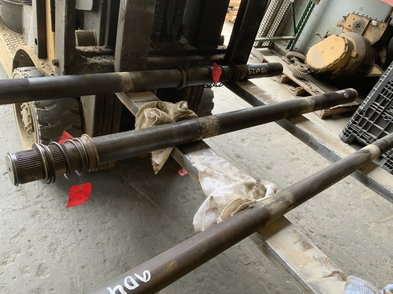 Caterpillar 637D, 631D, 633D, 639D Shaft Axle - RH