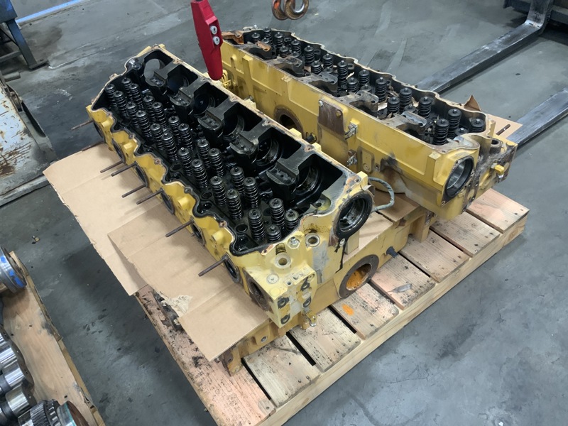 Caterpillar C18, C15, D8T, D8R, D9T, 621G, 623G, 627G, 637D, 637G, 657E, 651B, 657G, 980H Cylinder Head GP