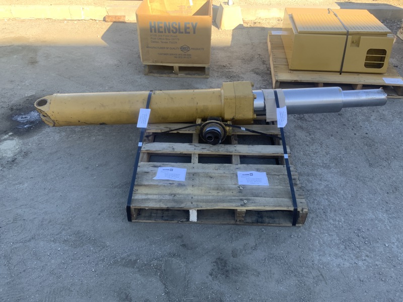 Caterpillar 651E, 657E, 657G Cylinder GP - Ejector