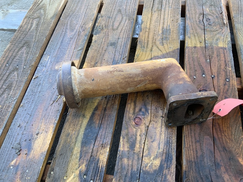 Caterpillar D10N Pipe