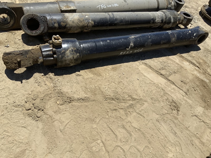 Caterpillar 349E, 349F, 352F Cylinder GP - Boom
