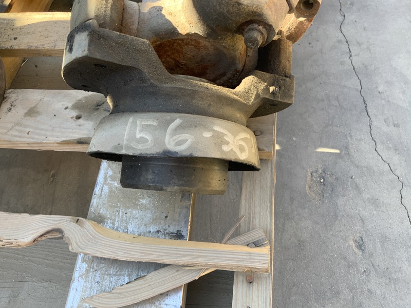 Caterpillar 825, 825K Yoke