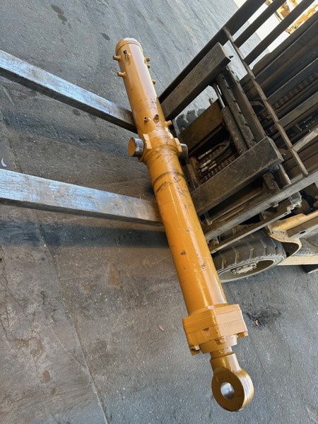 Caterpillar D10N, D10R, D10T Cylinder GP - Bulldozer