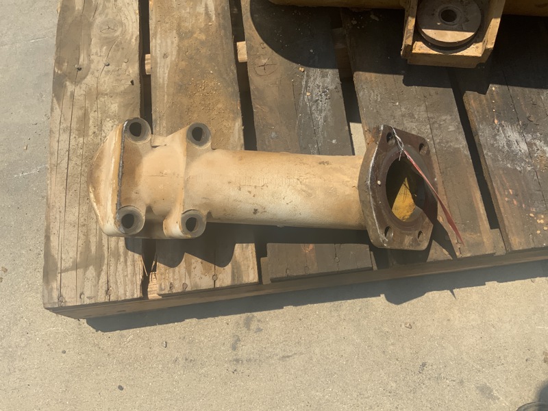 Caterpillar D9L Manifold