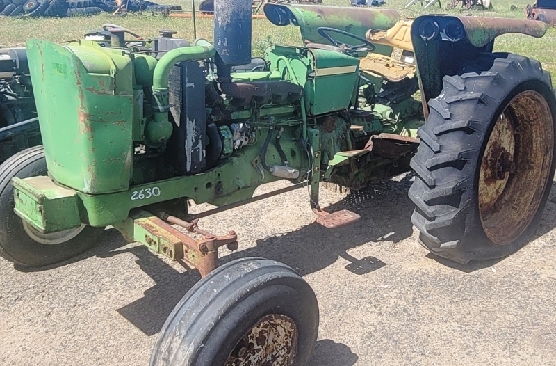 John Deere 2630