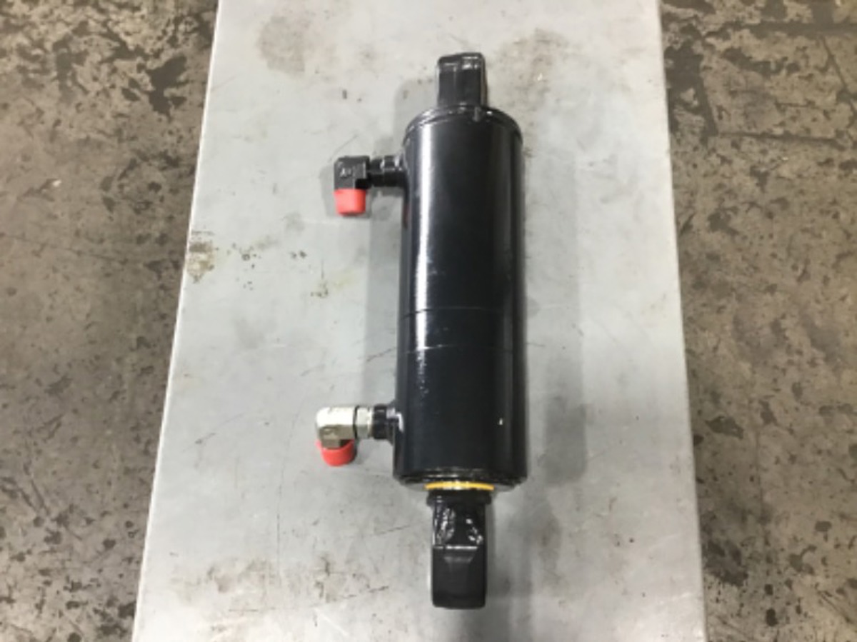 Case/case I.H. Puma 225 90MM Lift Cylinder