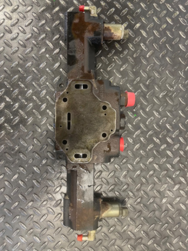 Deere 9520 Hyd Remote Valve & Parts