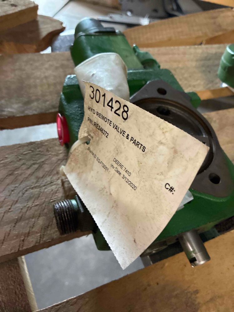 Deere 7410 Hyd Remote Valve & Parts