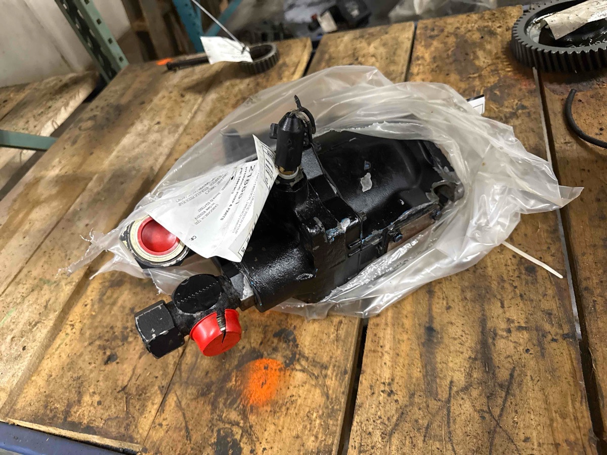 Case/case I.H. 7230 Hydraulic Pump & Parts