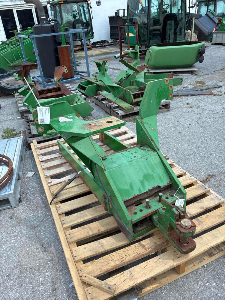 Deere 8870 Drawbar