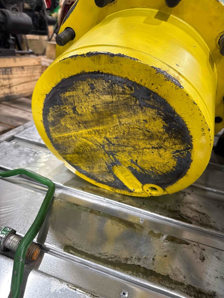 Deere 6170R Mfd Hub & Parts