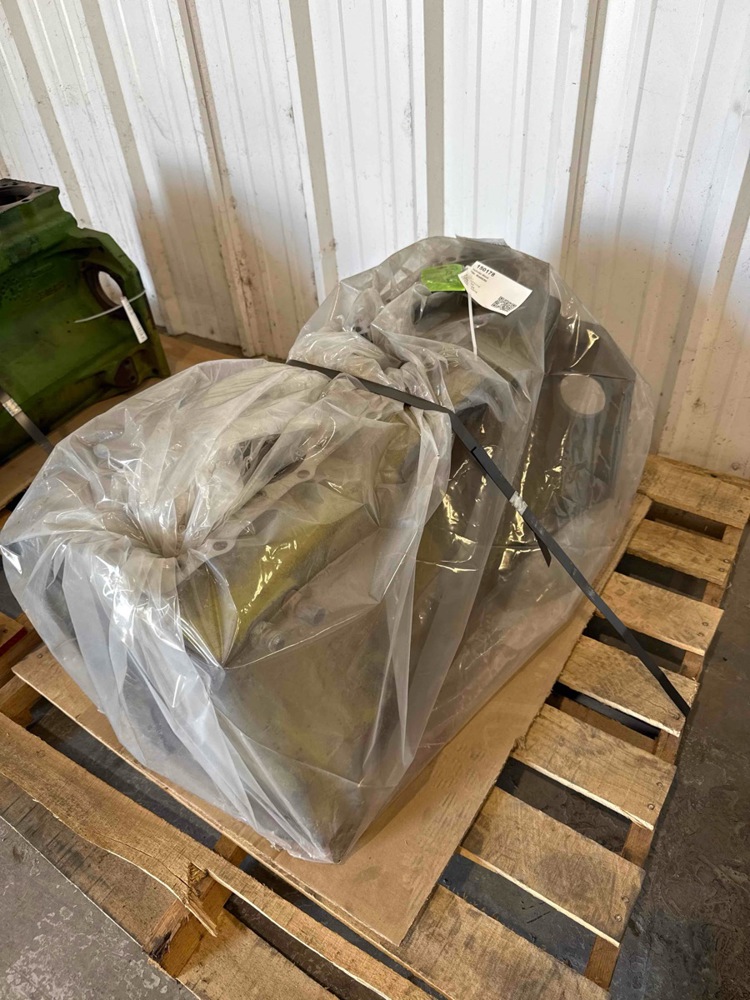Deere 4630 Cylinder Block