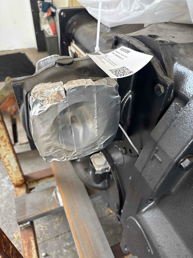 Case/case I.H. Magnum 275 Hydraulic Pump Drive