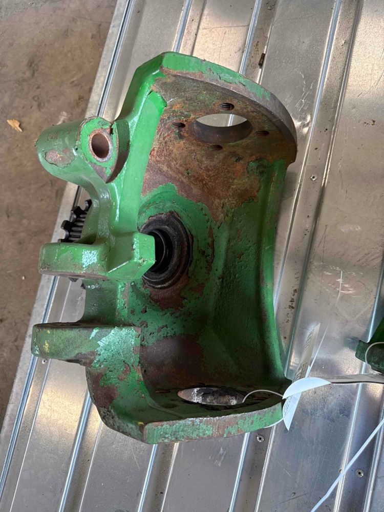 Deere 8330 RH Steering Knuckle