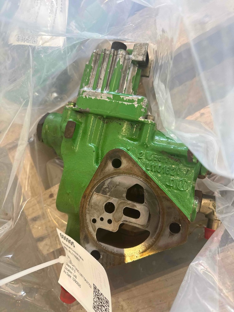 Deere 6715 Hitch Valve (thick) With Stepper Motor
