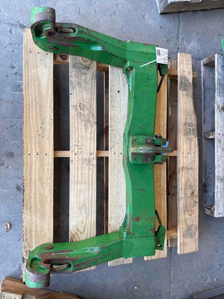 Deere 7830, 4840 Cat 3 Quick Hitch