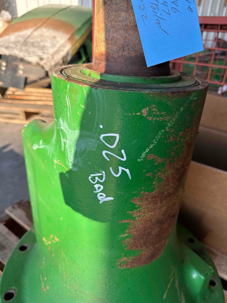 Deere 7830 Rear Axle & Parts