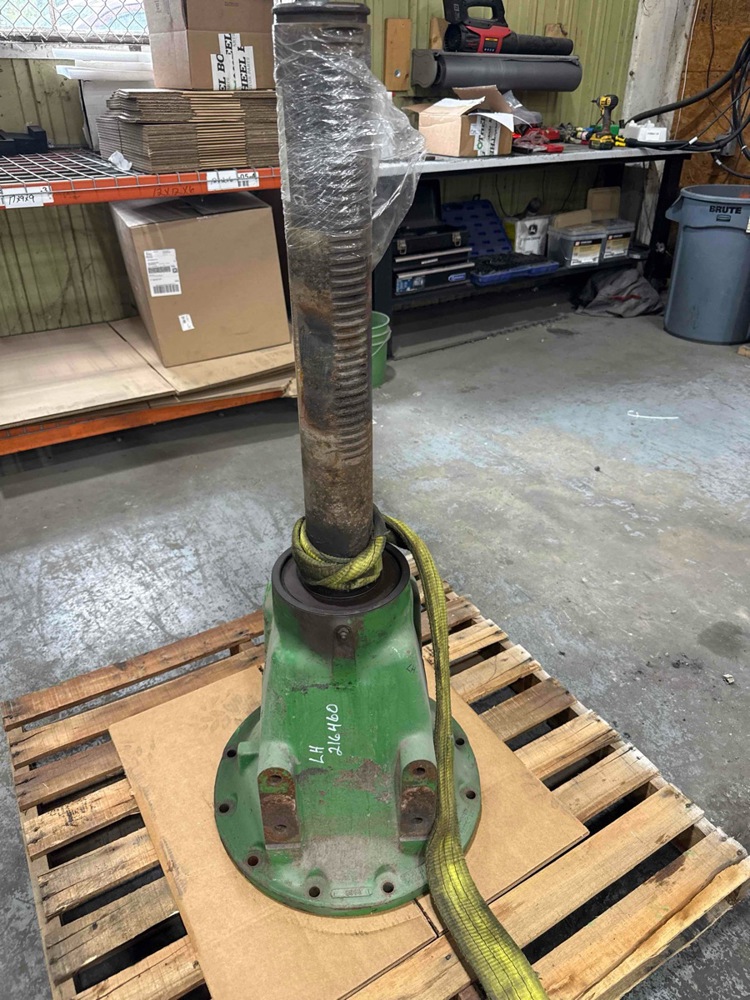 Deere 7810 Rear Axle & Parts