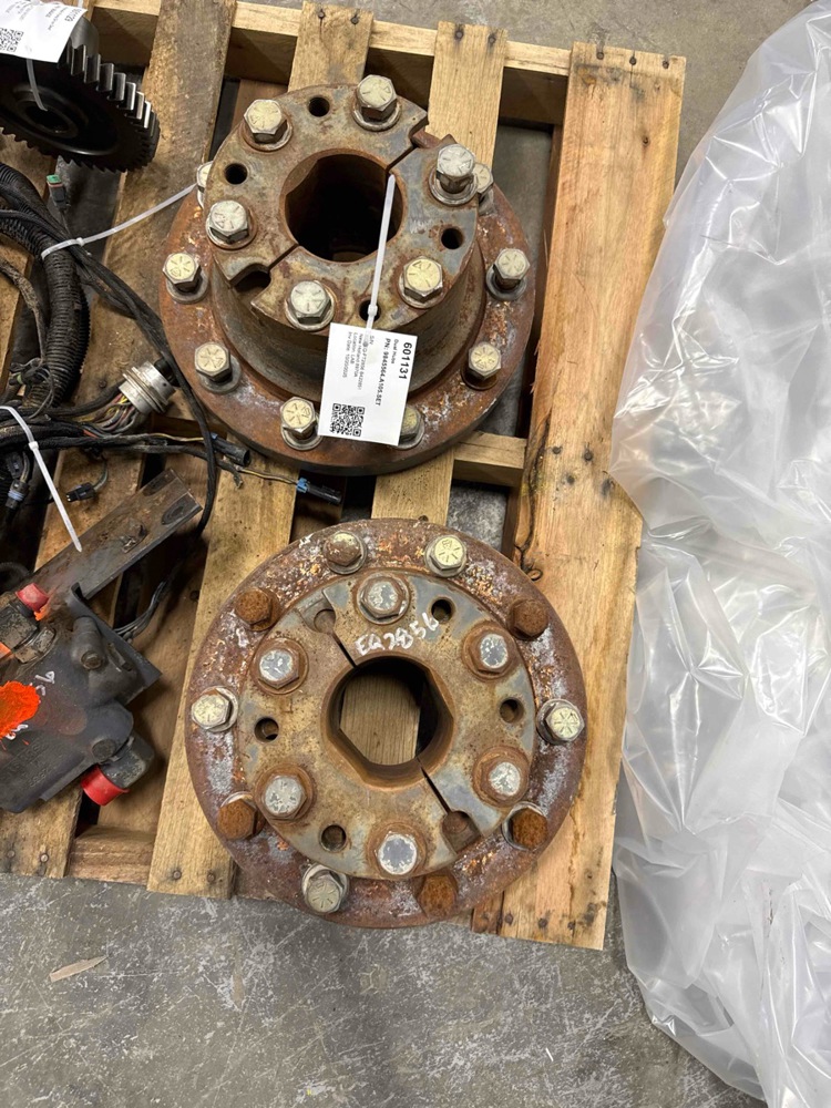 New Holland 8970A Dual Hubs