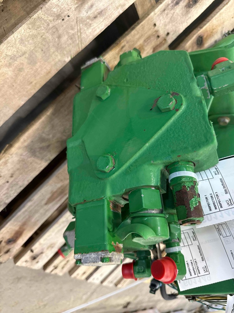 Deere 7830 Hitch & Rockshaft Valve