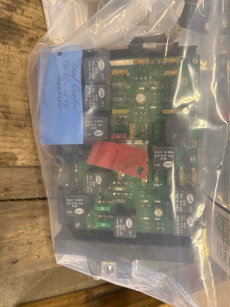 Deere 8760 Electrical Load Center