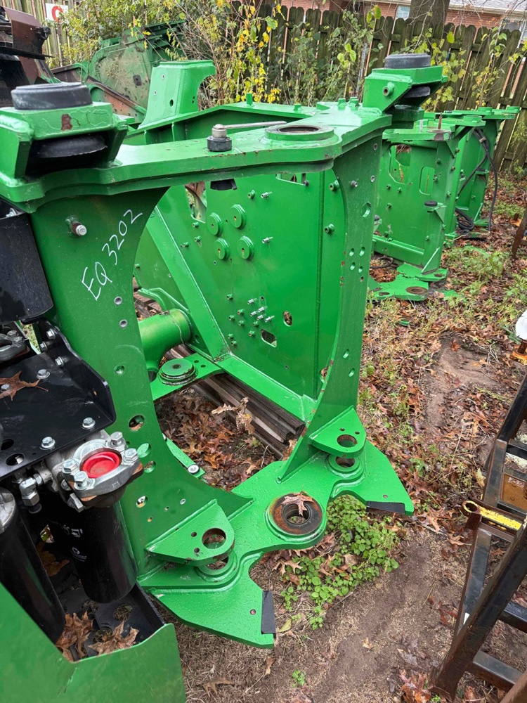 Deere 9520R Main Frame