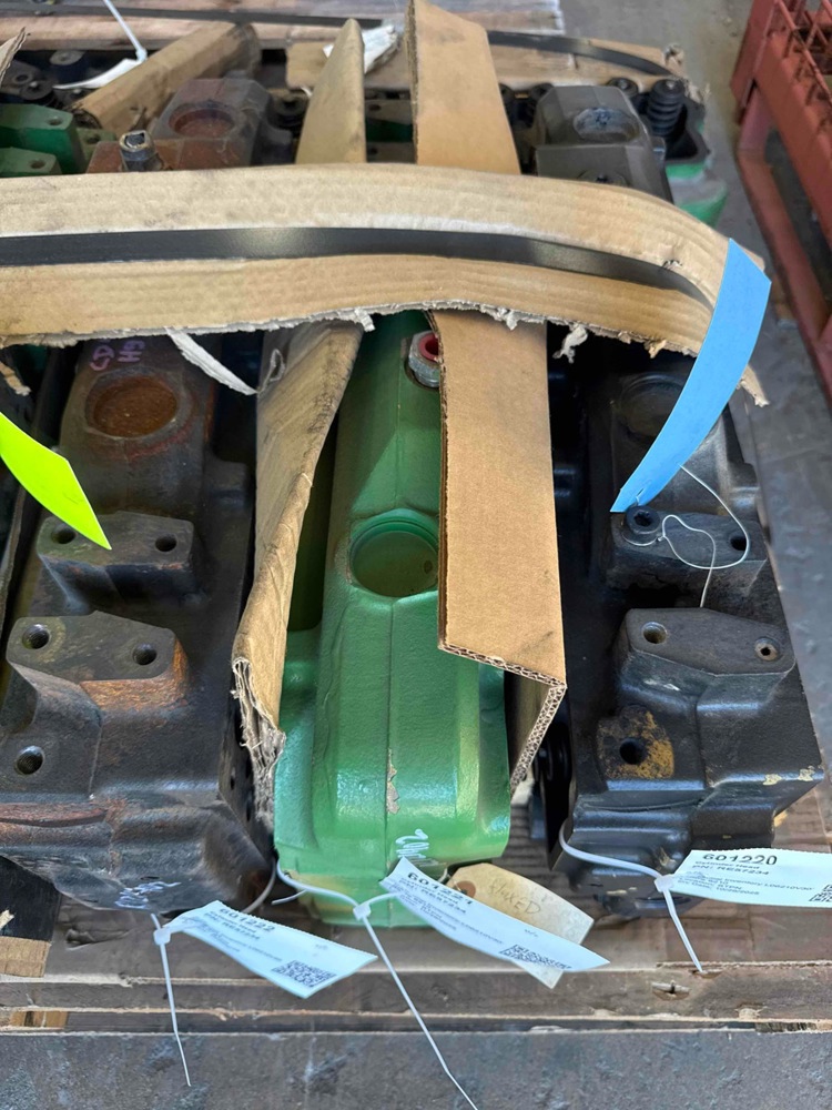 Deere 6210 Cylinder Head