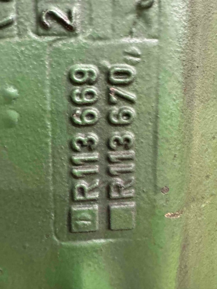 Deere 2955 Cylinder Block
