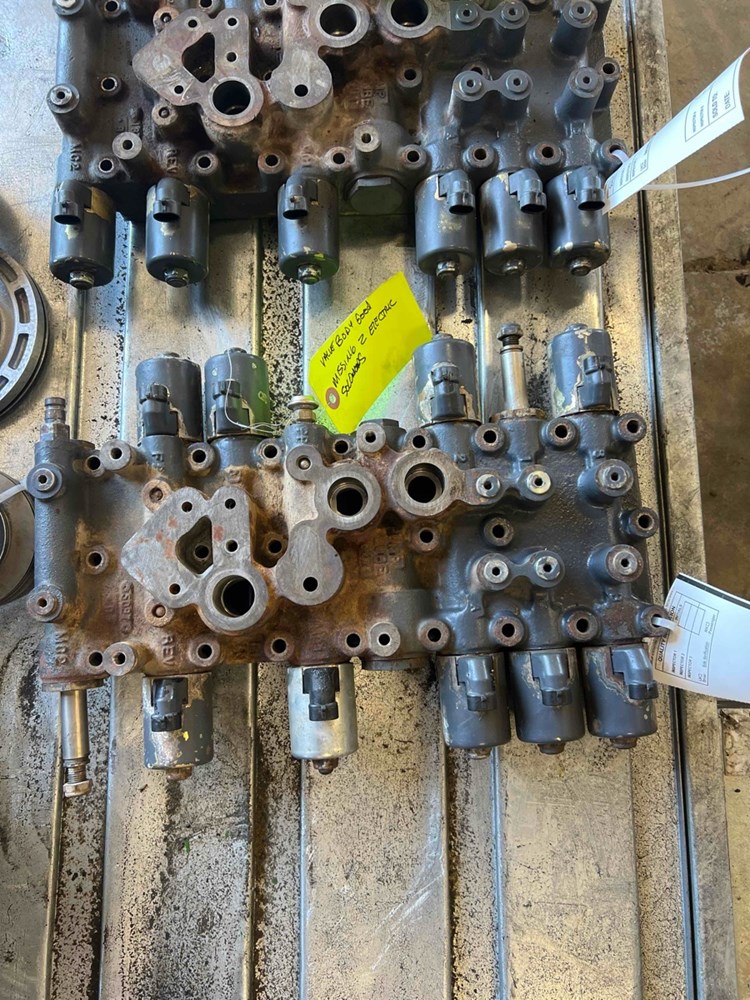 Ford/Nholland 8970 Trans Control Valve