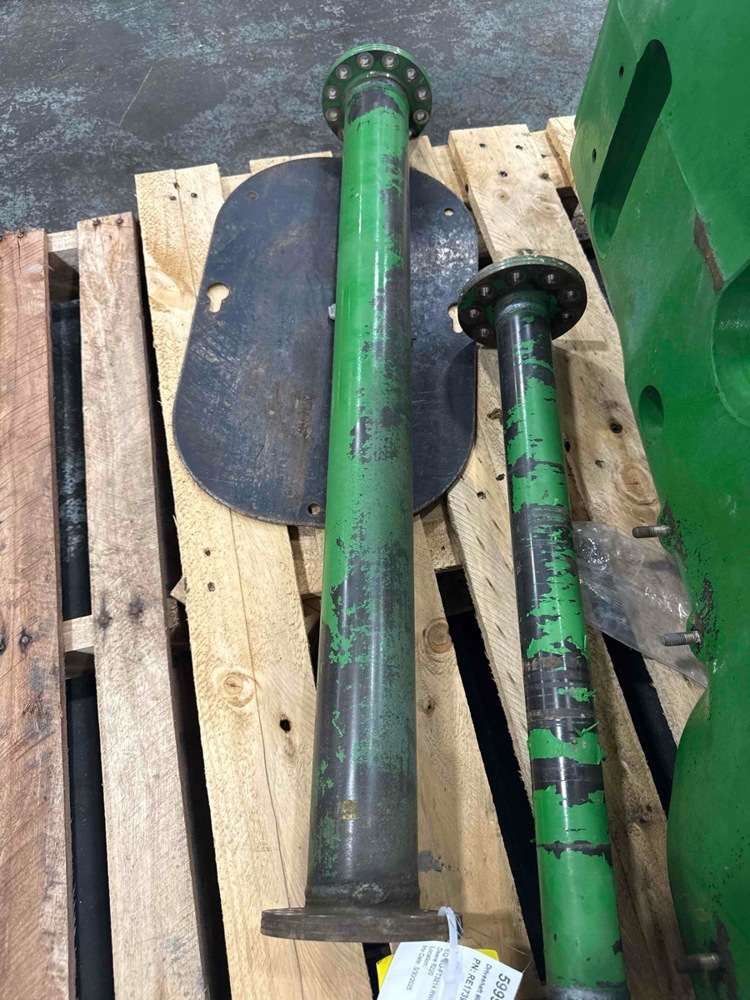 Deere 8220 Transmission Driveshaft