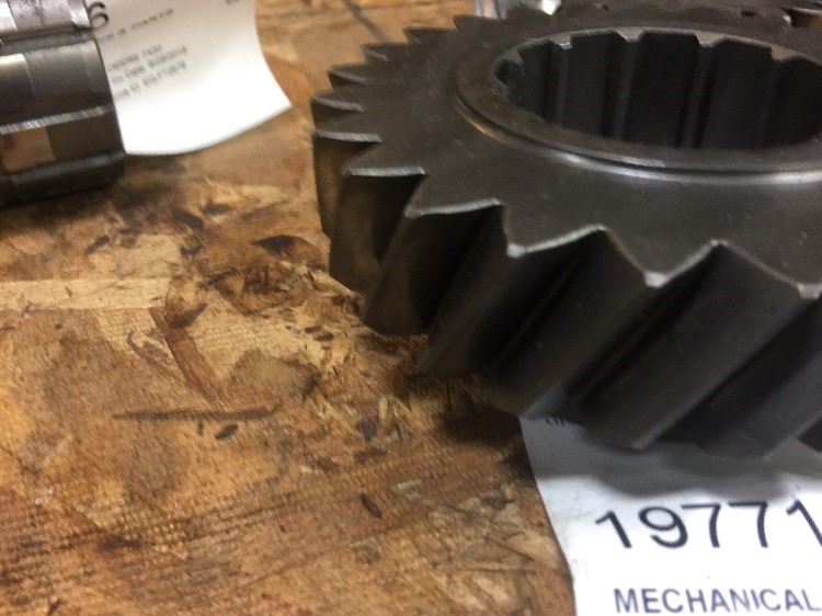 Deere 7420 Mechanical Trans & Parts