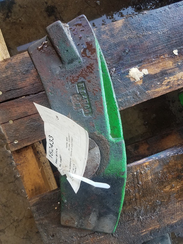 Deere 4955 Sway Block