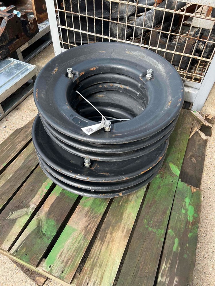 Case/case I.H. Maxxum 150 Wheel Weight