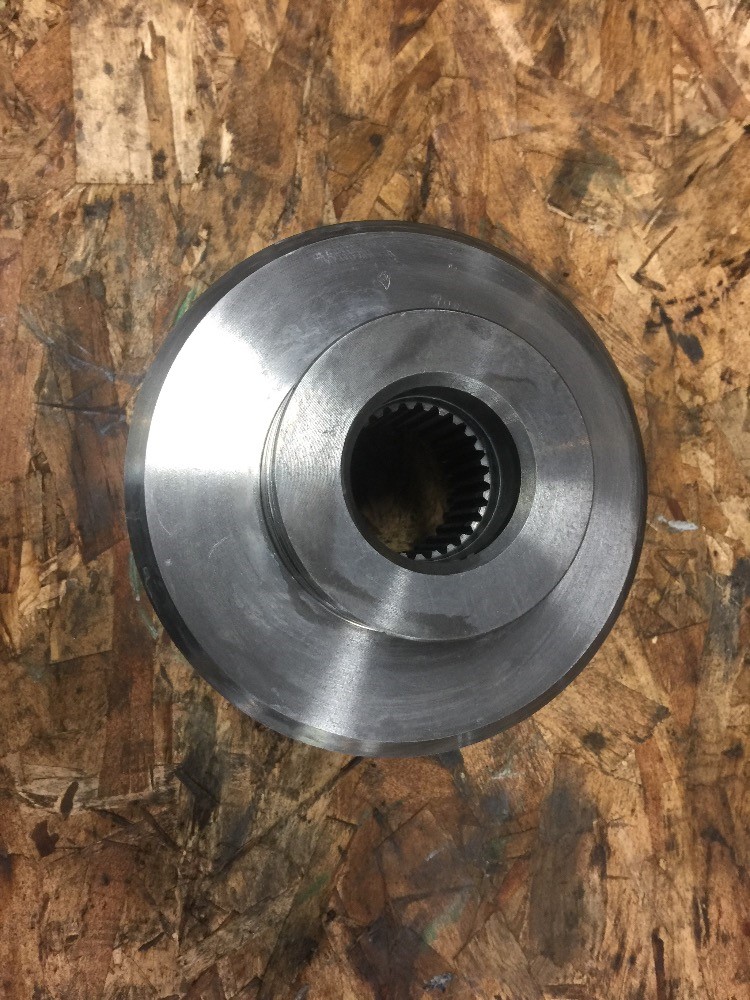 Deere 4955 Clutch Housing & Parts