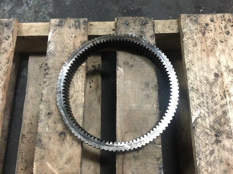 Deere 6400 Mechanical Trans & Parts