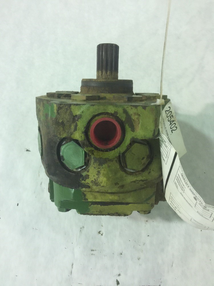 Deere 4440 Hydraulic Pump & Parts