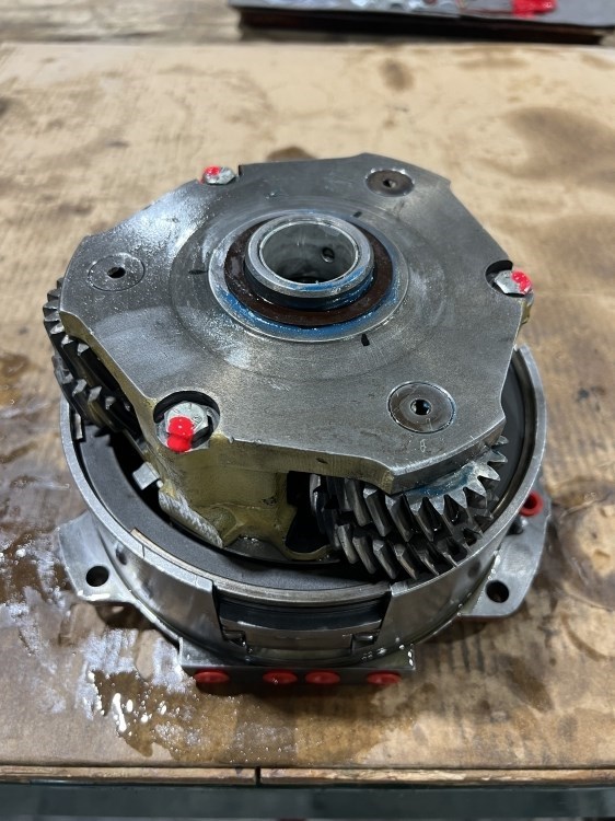 Deere 3155 Quad Range Trans Hi-low Assy