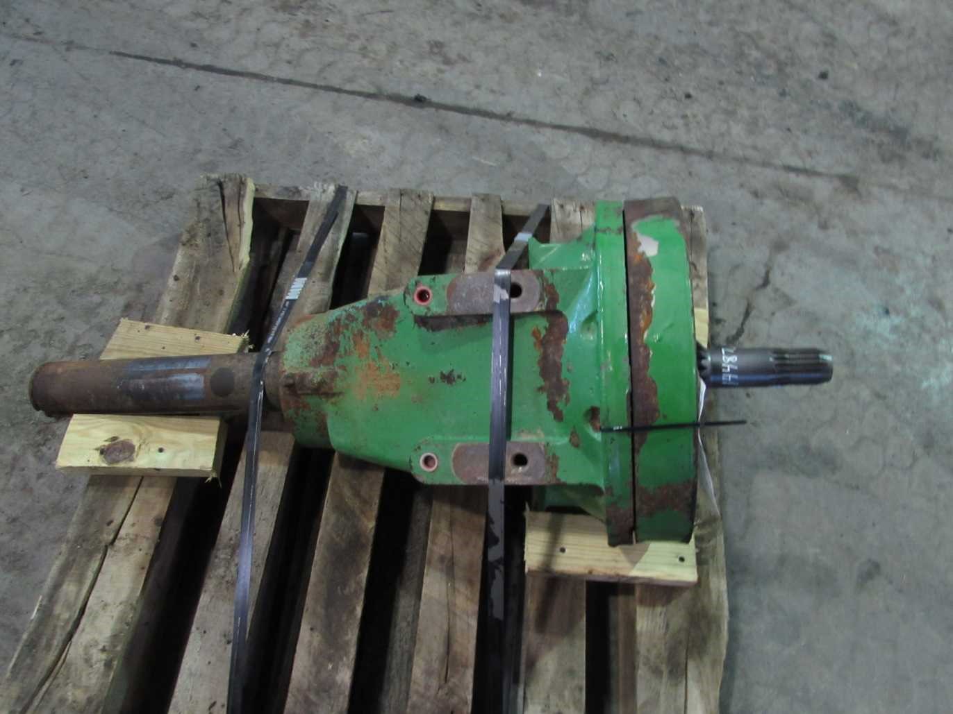 Deere 7710 Rear Axle & Parts