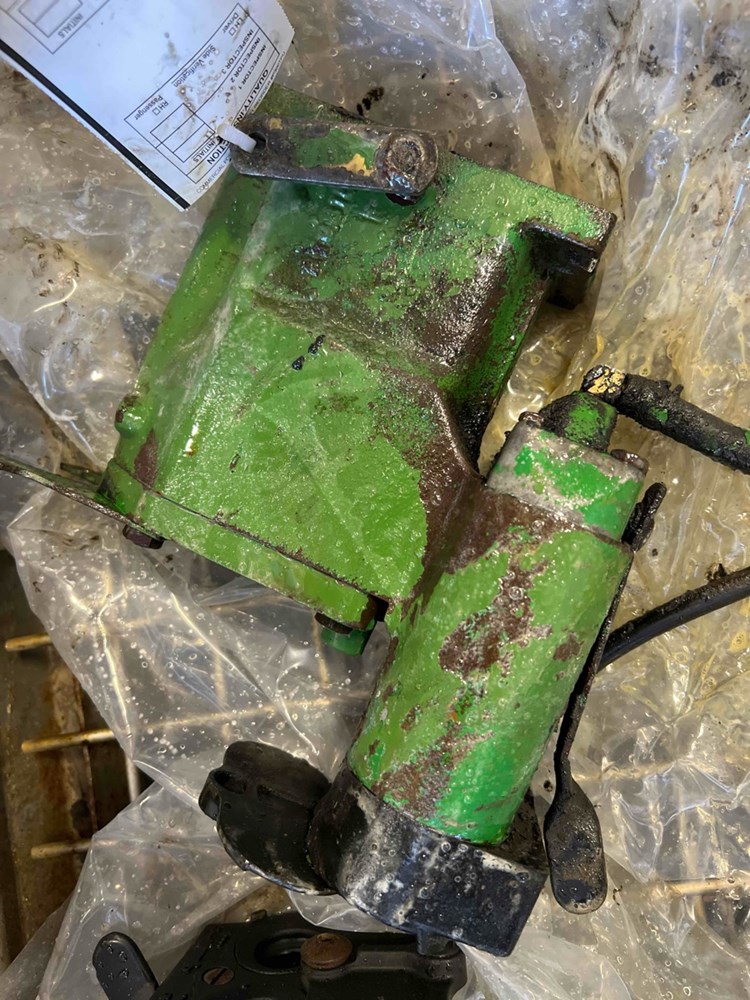 Deere 4450 Hyd Remote Valve & Parts