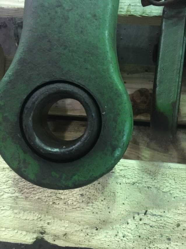 Deere 7810 Draft Arms