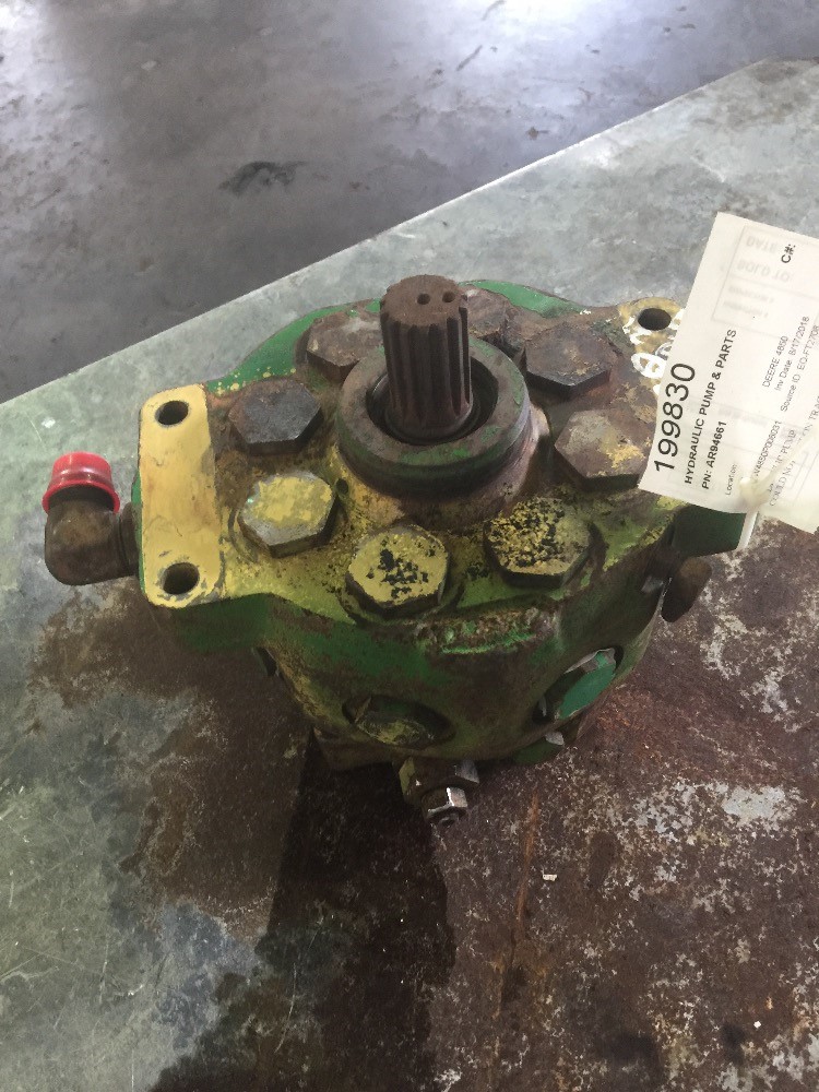 Deere 4850 Hydraulic Pump & Parts
