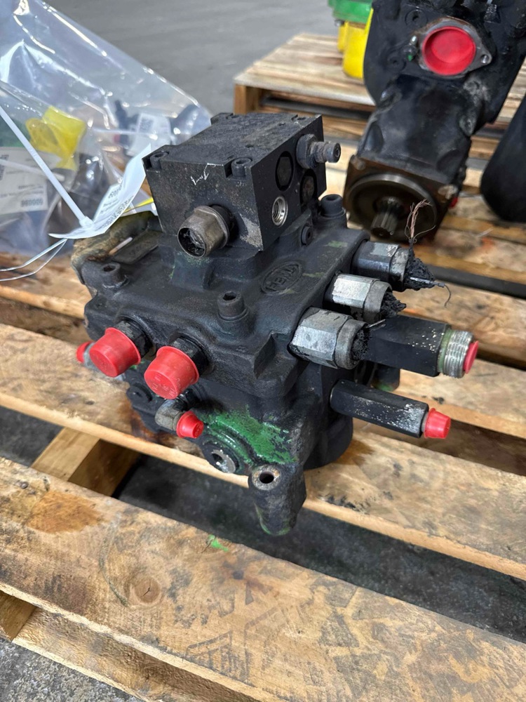 Deere 8320R Steering Valve