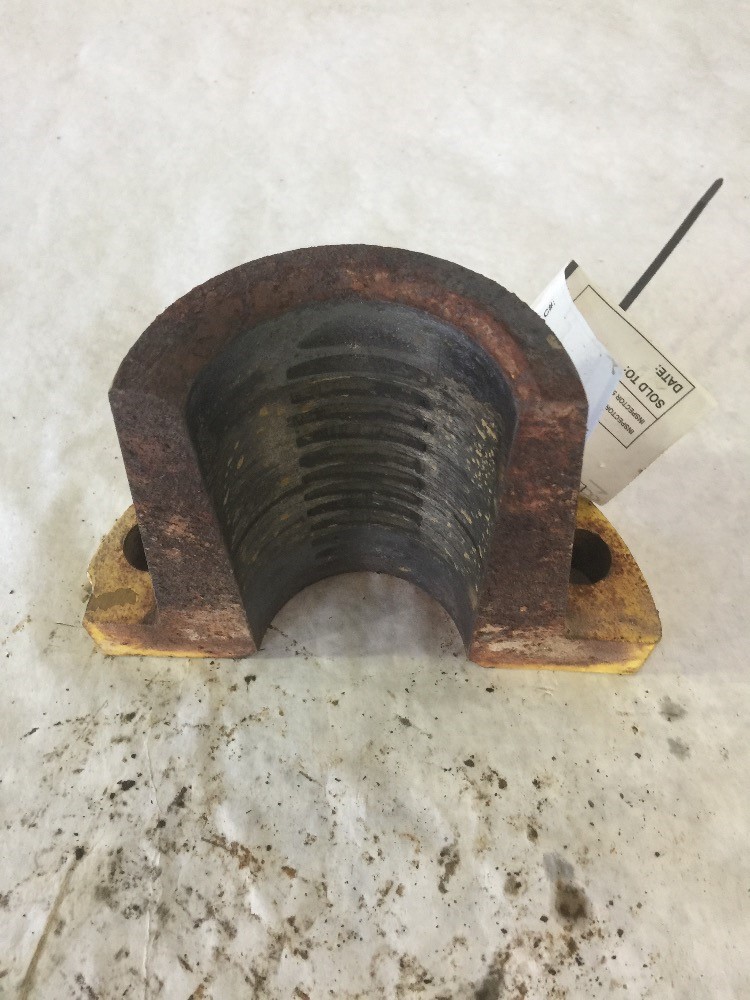 Deere 4255 Wedge/Sleeve