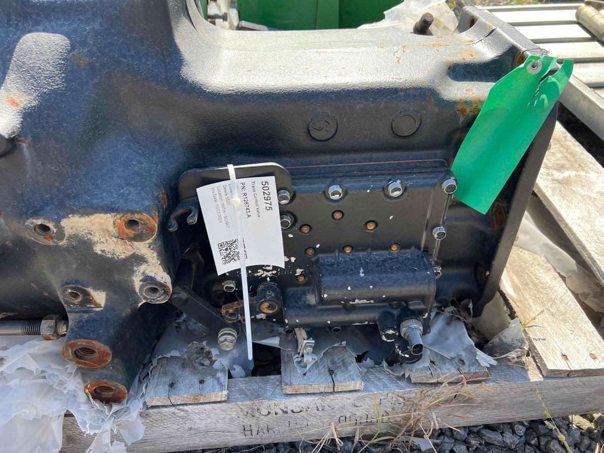 Deere 5520 Trans Control Valve