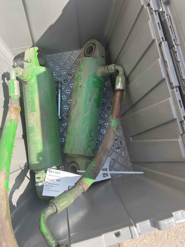 Deere 6430 75MM Lift Cylinder
