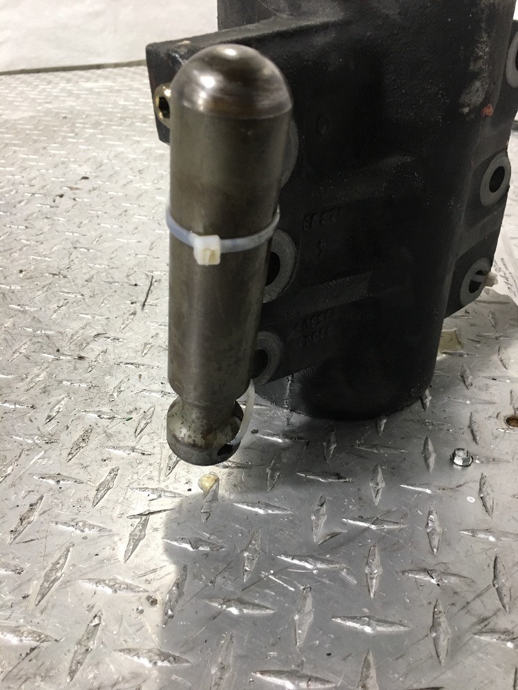 Deere 5510 Rockshaft & Parts