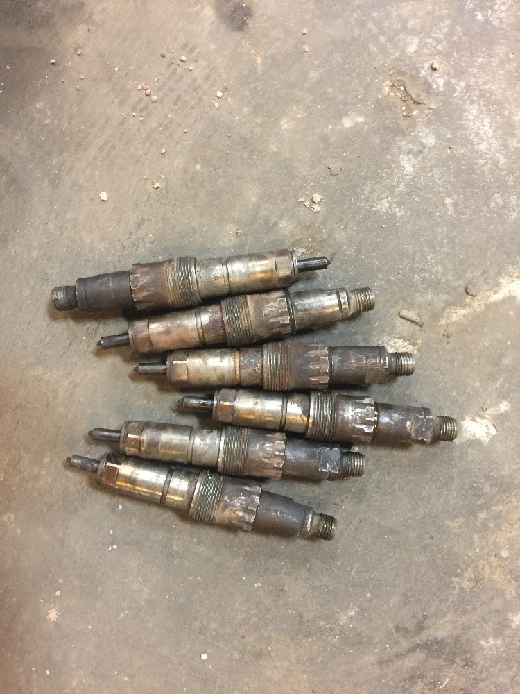 Deere 8770 Injectors