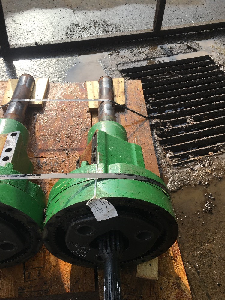 Deere 9400 Rear Axle & Parts