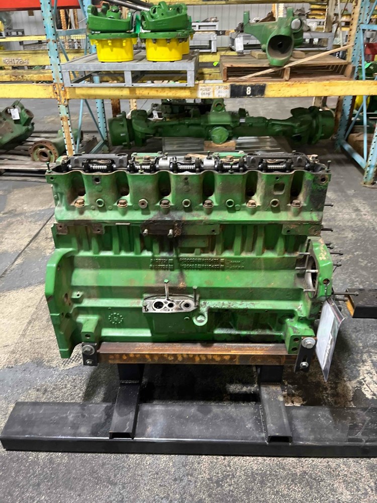 Deere 8300 Engine Complete